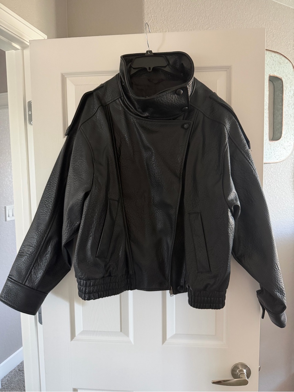 Zara Jacket - Picture 2 of 5